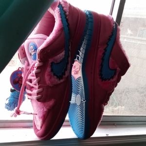 Nike greatful size 11and nike waffels nike size 9